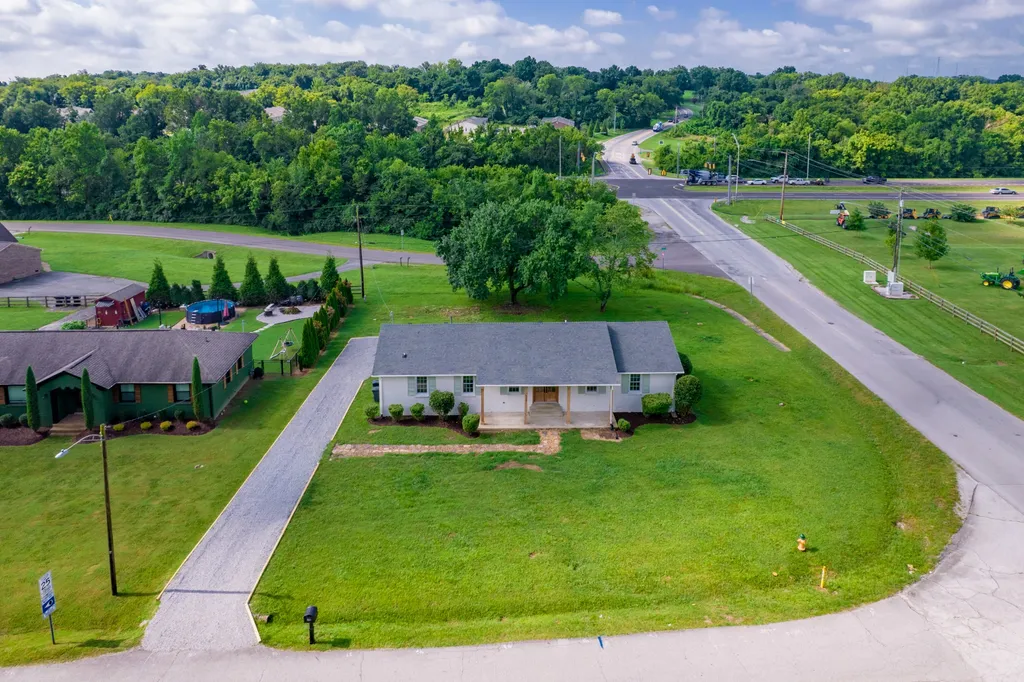 521 Pawnee Trail Columbia TN 38401