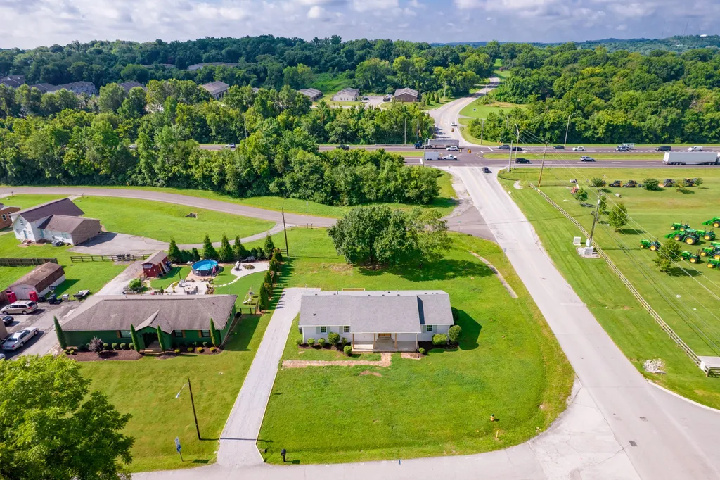 521 Pawnee Trail Columbia TN 38401
