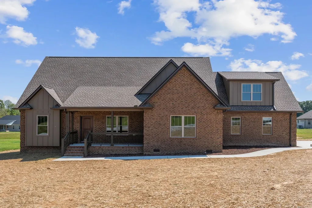 83 Watson Court Leoma TN 38468