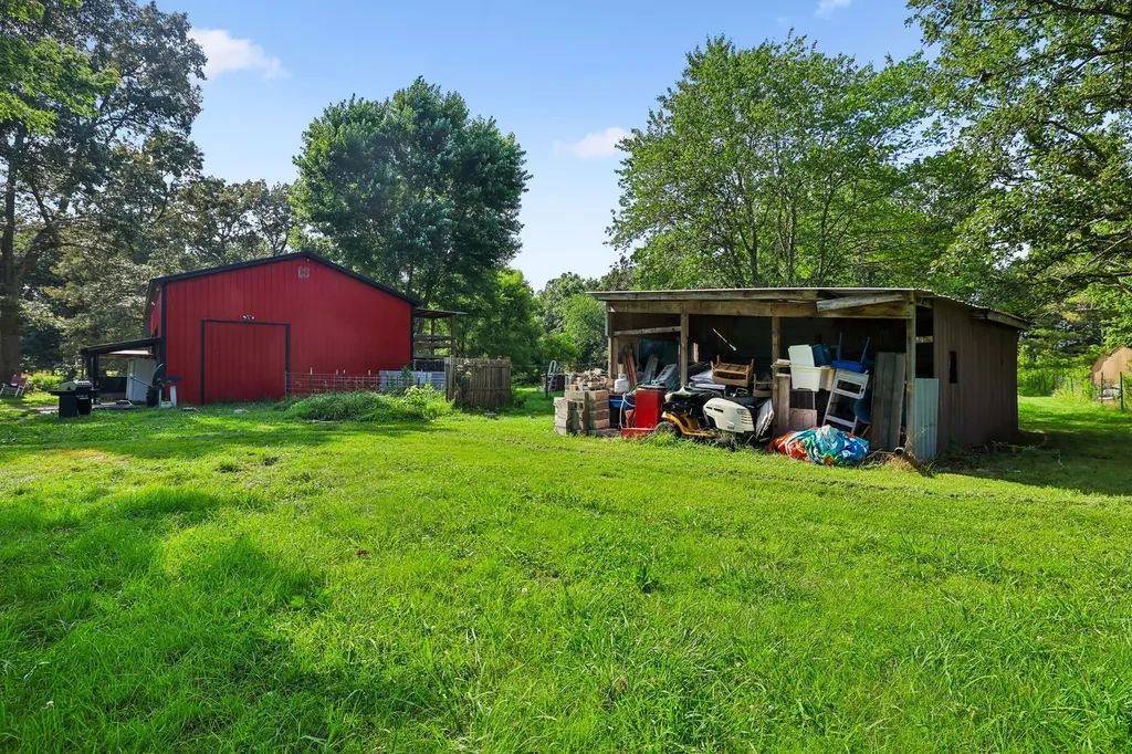 206 Louis Perry Lane Manchester TN 37355