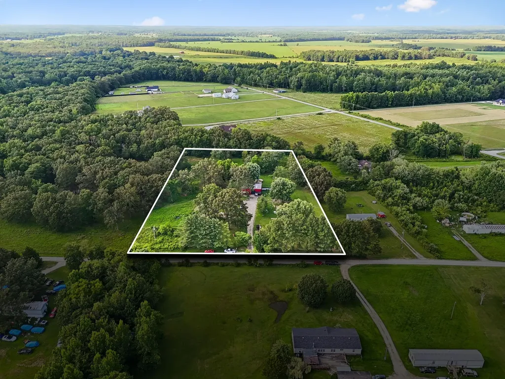206 Louis Perry Lane Manchester TN 37355