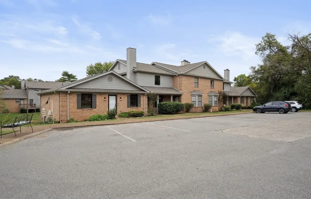 225 Ellington Place Madison TN 37115