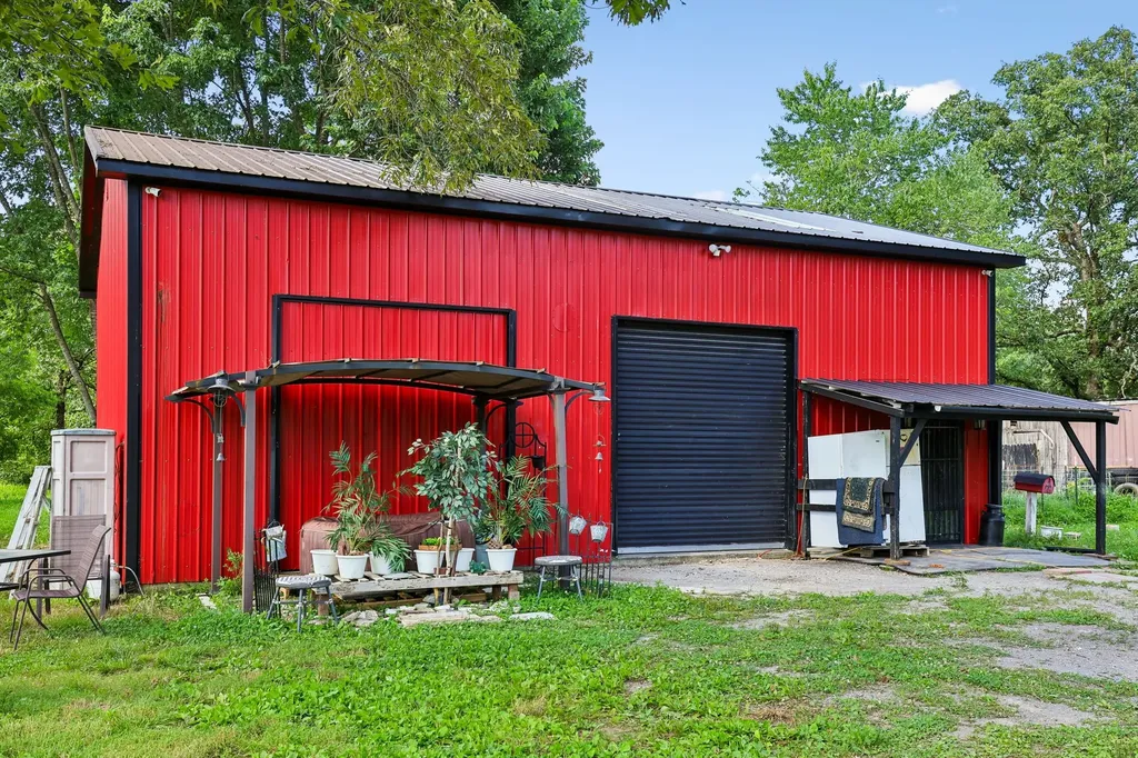 206 Louis Perry Lane Manchester TN 37355