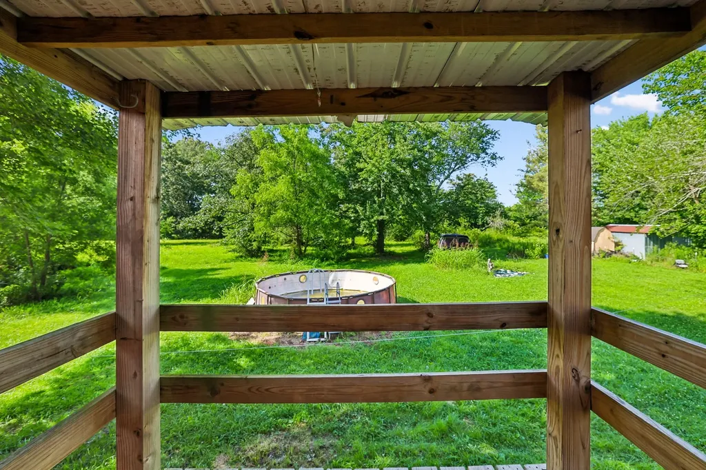 206 Louis Perry Lane Manchester TN 37355