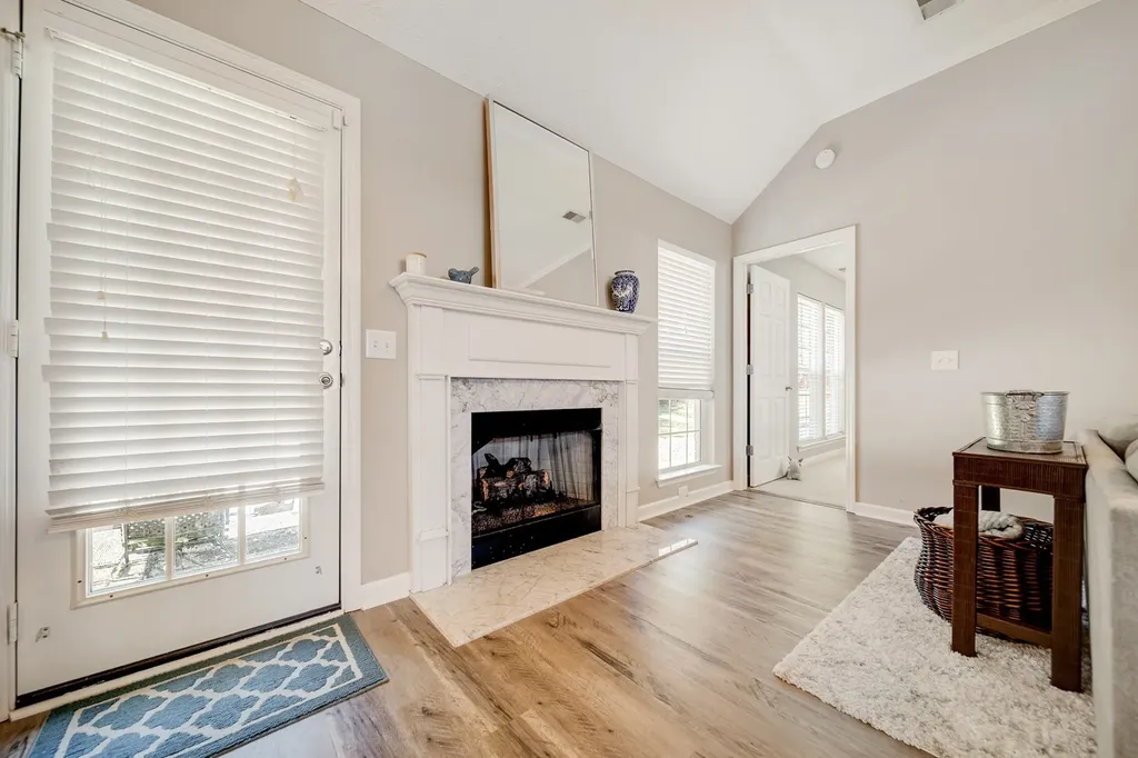 1013 Marshall Street Hendersonville TN 37075