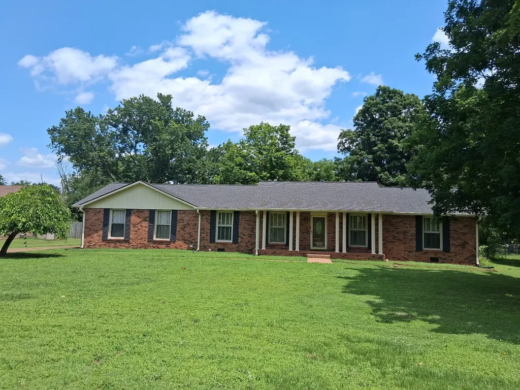 858 Moreland Drive Gallatin TN 37066