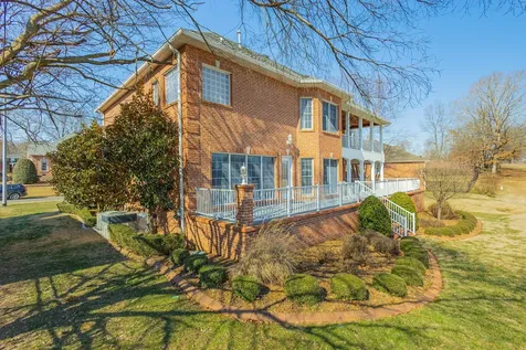 114 Courtside Lane Tullahoma TN 37388