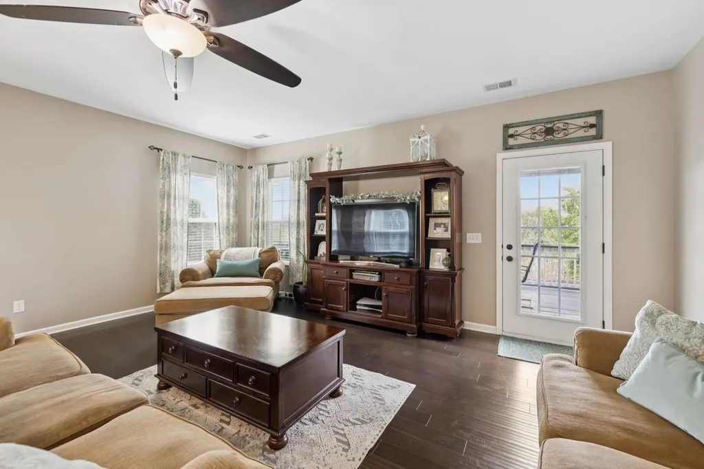2608 Bluffton Lane Columbia TN 38401