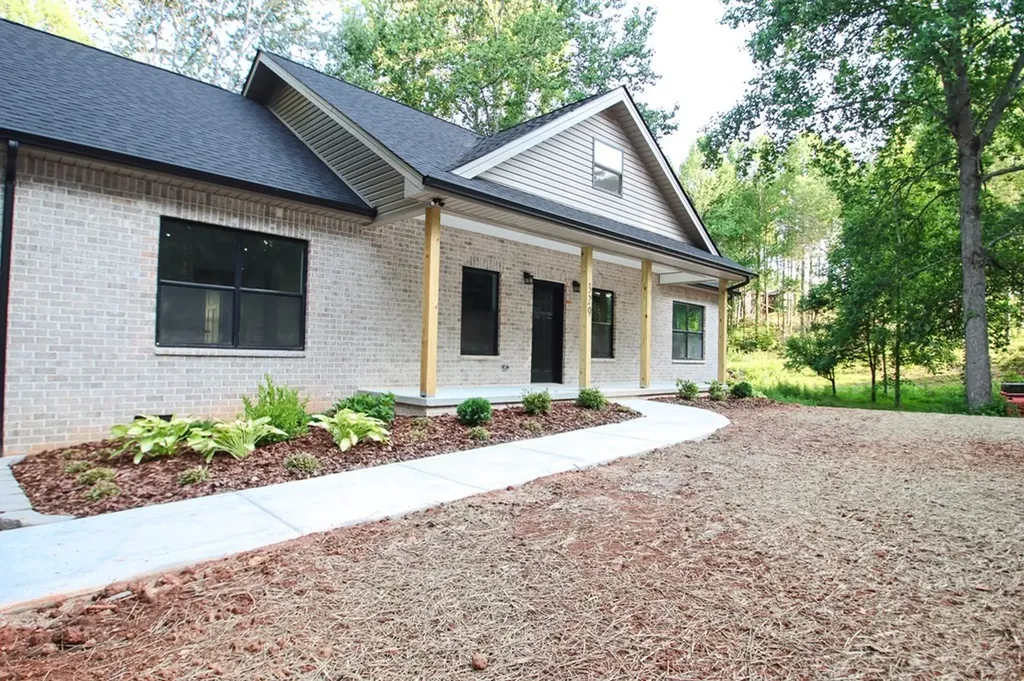 329 Webb Road Sparta TN 38583
