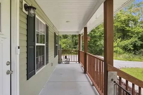 8252 Pinewood Road Nunnelly TN 37137