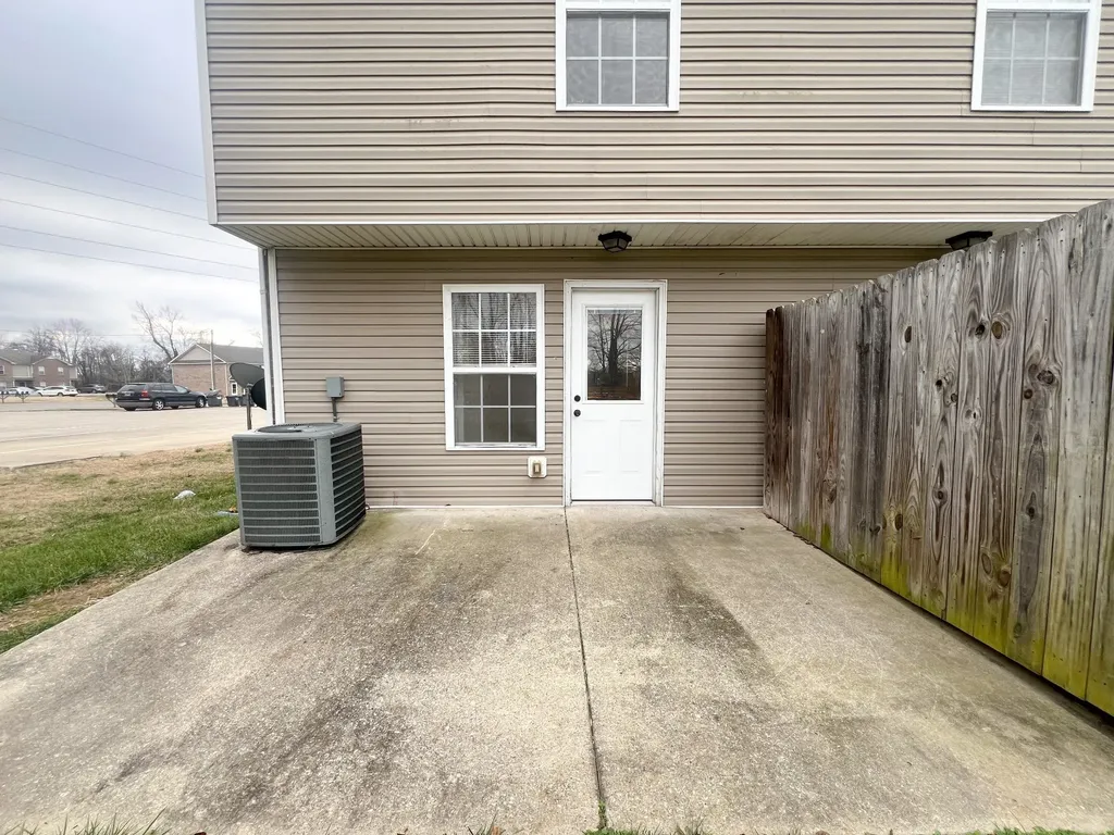 773 Cherrybark Lane Clarksville TN 37040