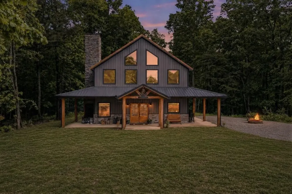 831 I B Maynard Street Spencer TN 38585