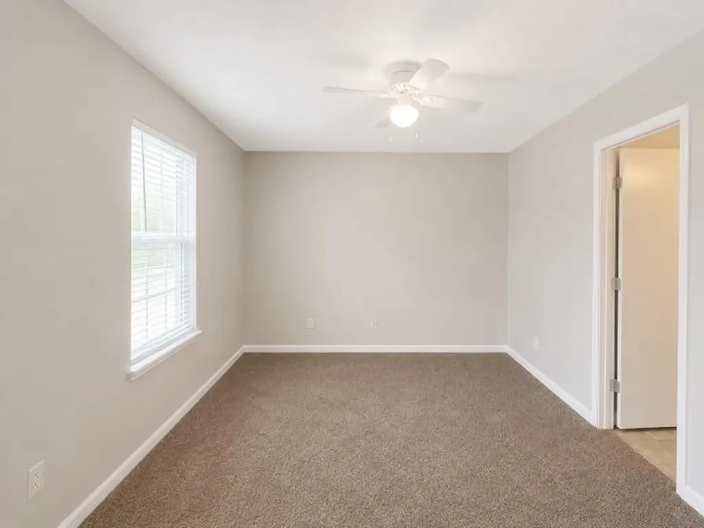 2000 Tynewood Drive Clarksville TN 37042