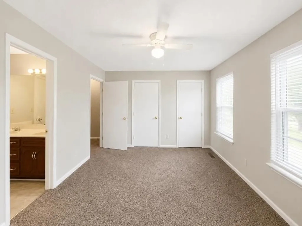 2000 Tynewood Drive Clarksville TN 37042