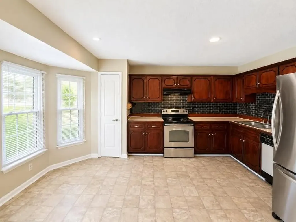 2000 Tynewood Drive Clarksville TN 37042