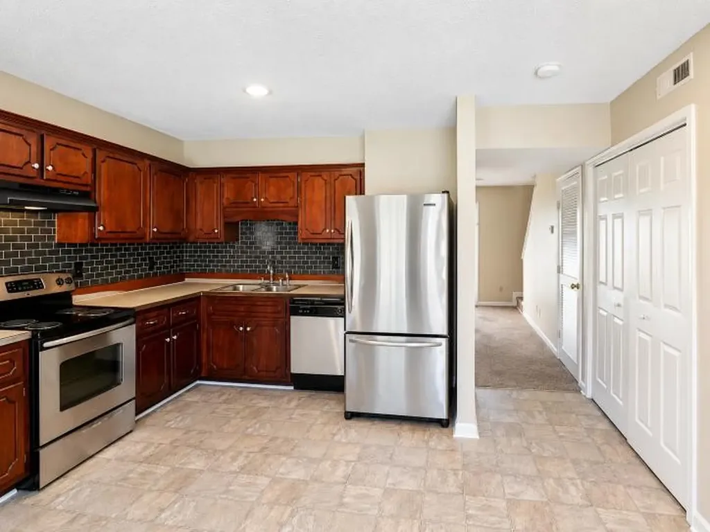 2000 Tynewood Drive Clarksville TN 37042