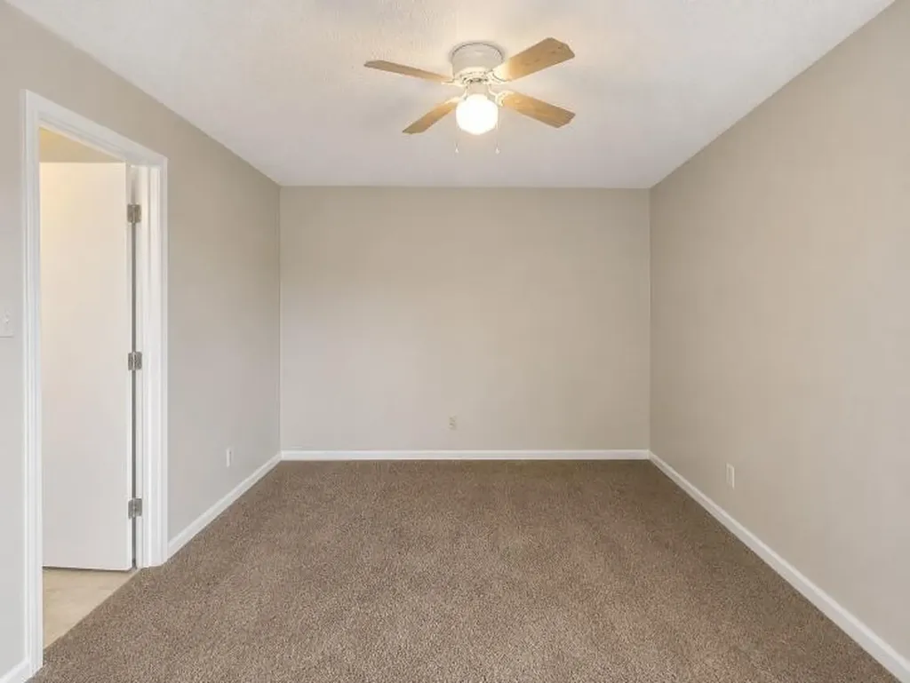 2000 Tynewood Drive Clarksville TN 37042