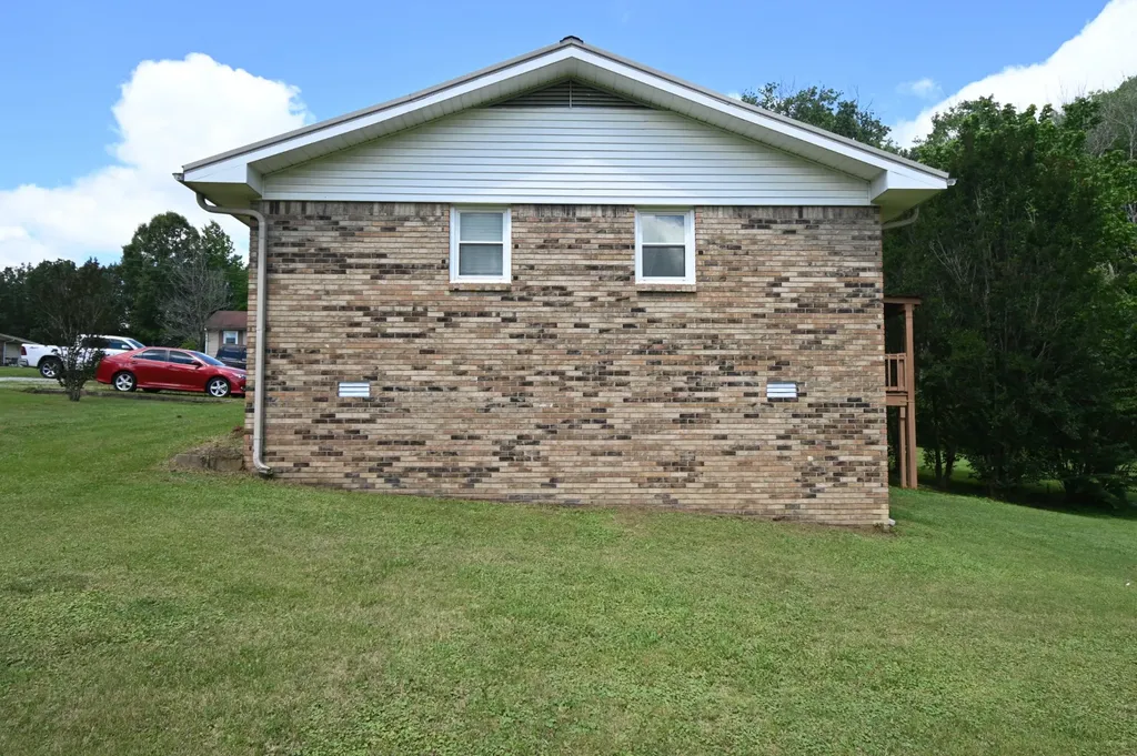 65 Glen Rich Drive Parsons TN 38363