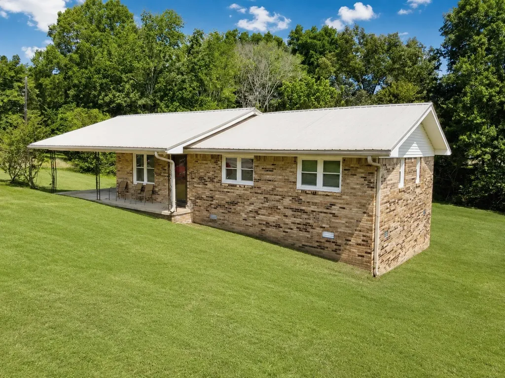 65 Glen Rich Drive Parsons TN 38363