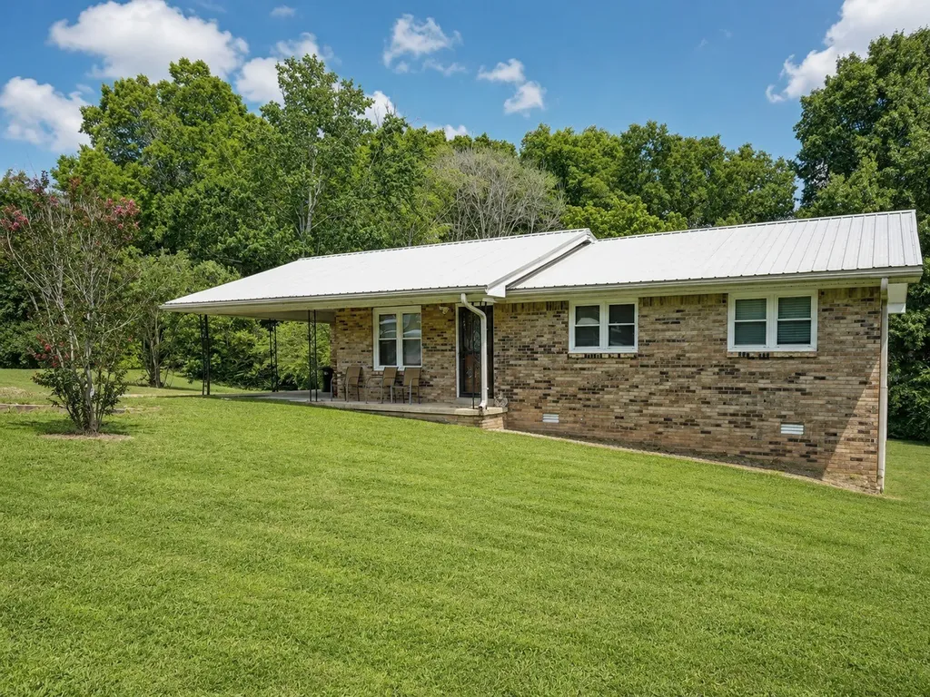 65 Glen Rich Drive Parsons TN 38363