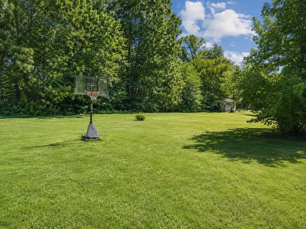 65 Glen Rich Drive Parsons TN 38363