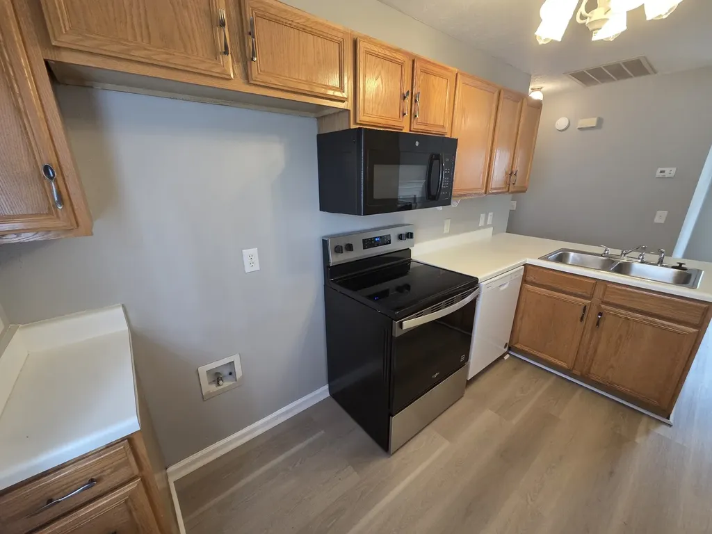 604 Hugh Duffy Cove La Vergne TN 37086