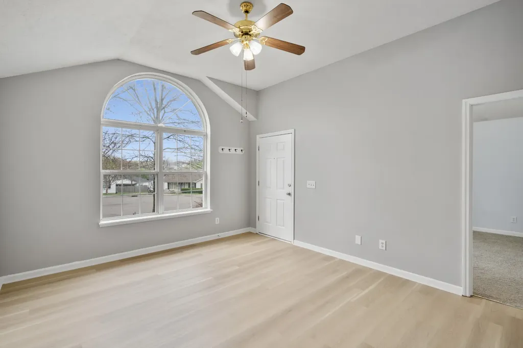 604 Hugh Duffy Cove La Vergne TN 37086