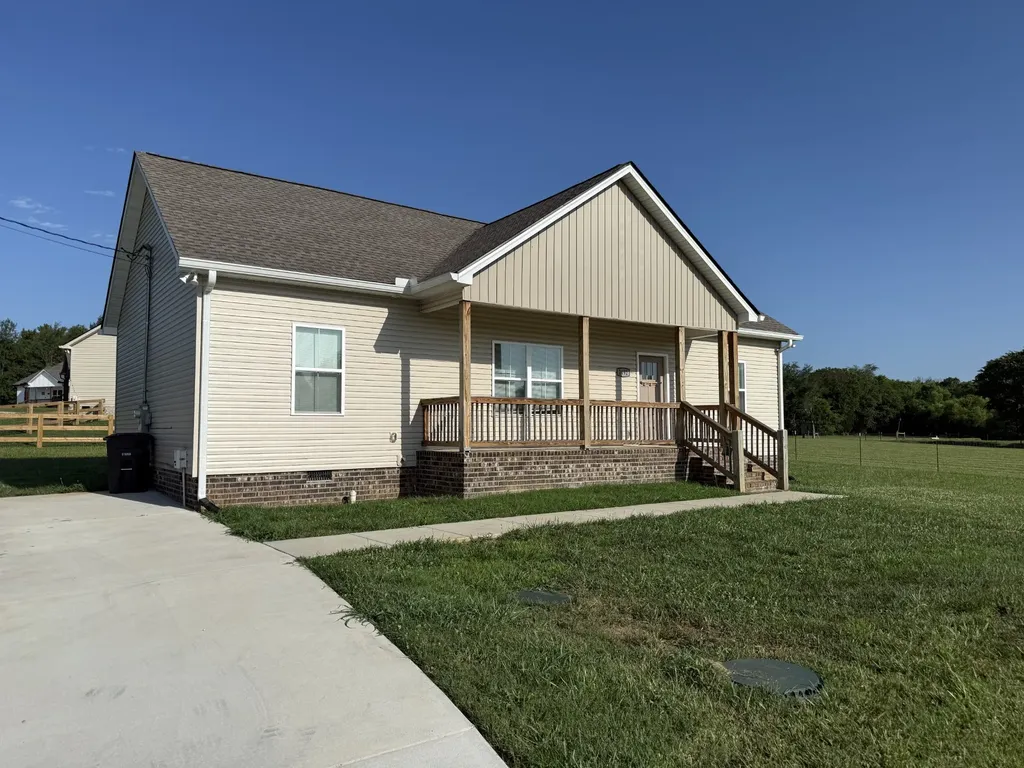 2492 Jason Drive Chapel Hill TN 37034