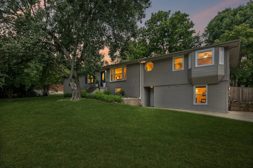 244 Blackman Road Nashville TN 37211