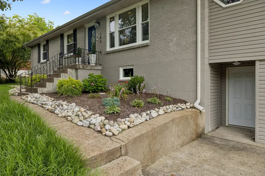 244 Blackman Road Nashville TN 37211