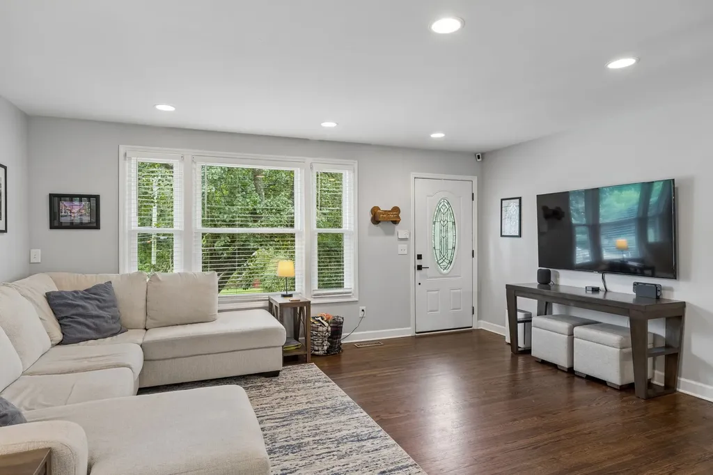 244 Blackman Road Nashville TN 37211