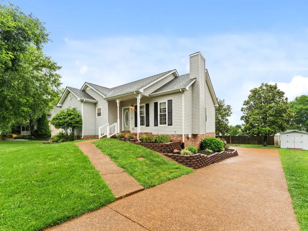 3708 Jay Lane Spring Hill TN 37174