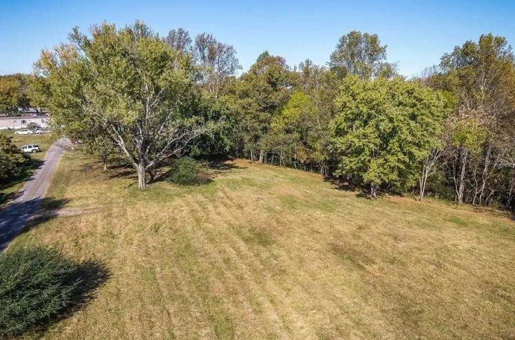 167 H Brown Lane Gainesboro TN 38562