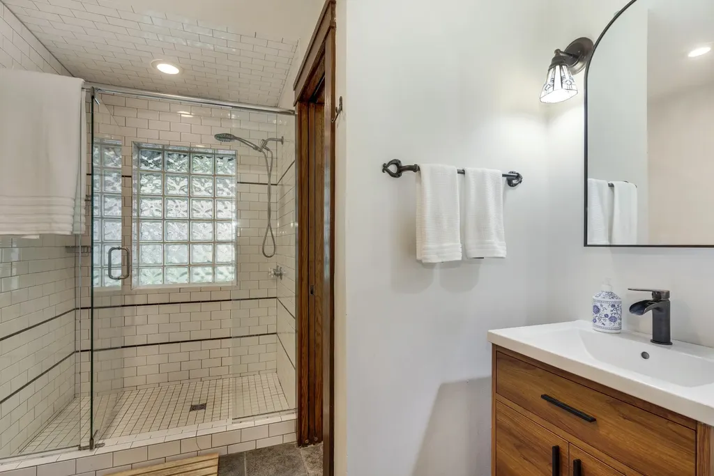 433 Grayson Drive Nashville TN 37205