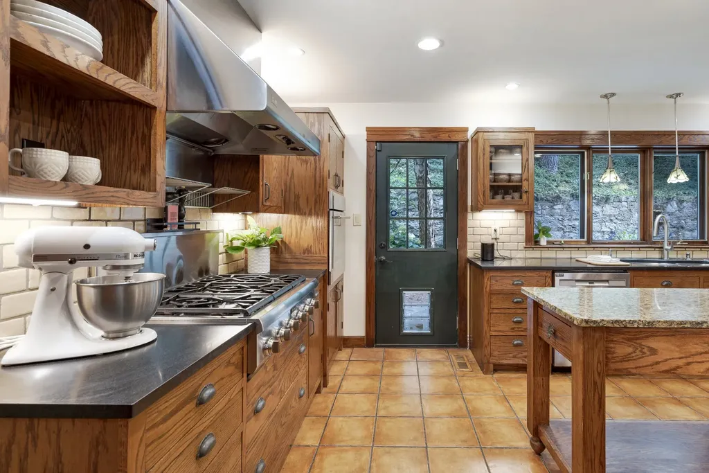 433 Grayson Drive Nashville TN 37205