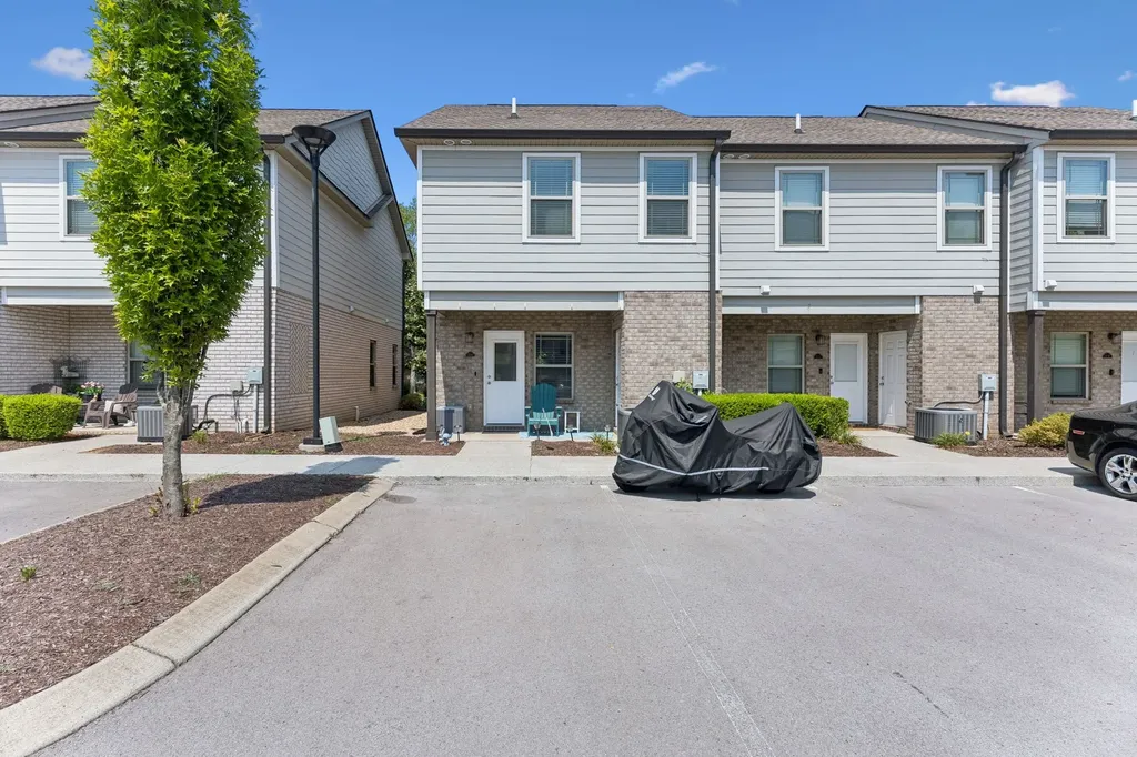 555 Gresham Lane Murfreesboro TN 37129