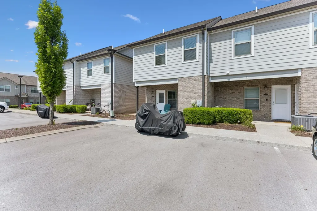 555 Gresham Lane Murfreesboro TN 37129