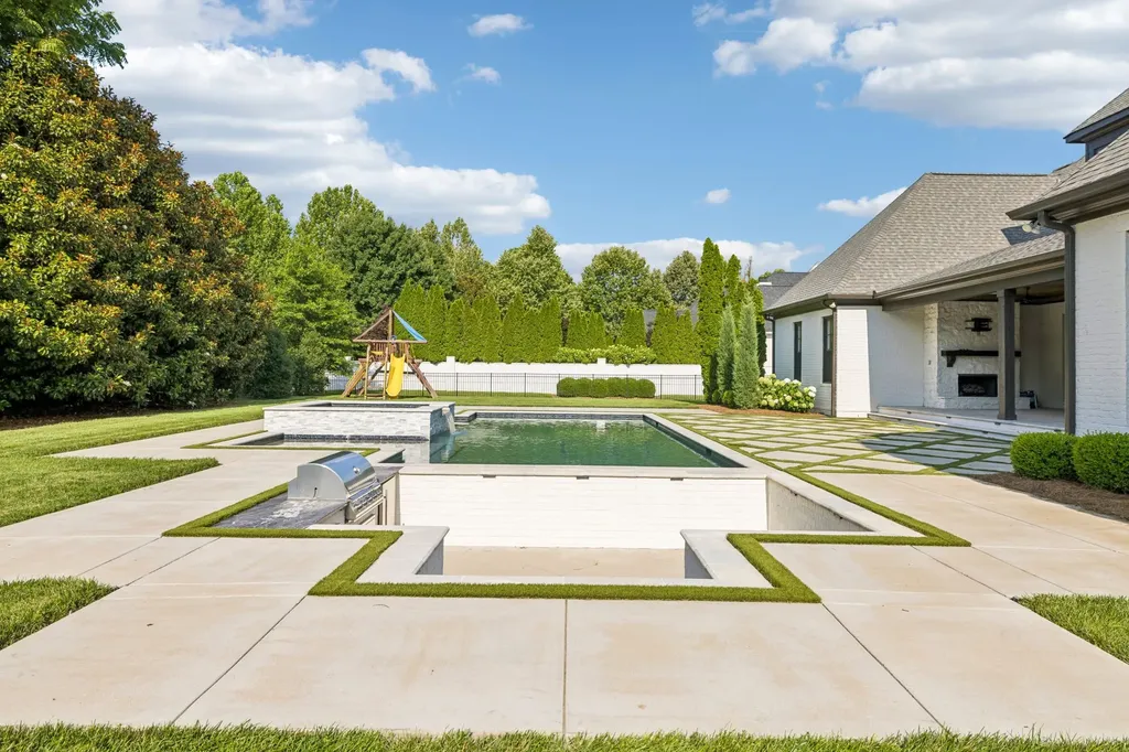 112 Patricia Lee Court Franklin TN 37069
