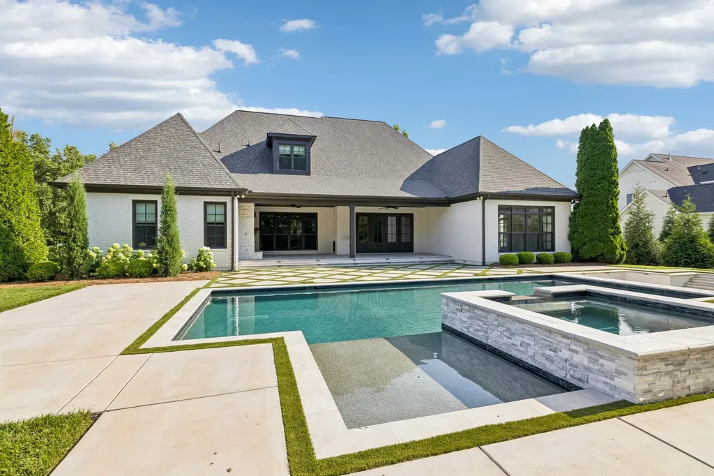 112 Patricia Lee Court Franklin TN 37069