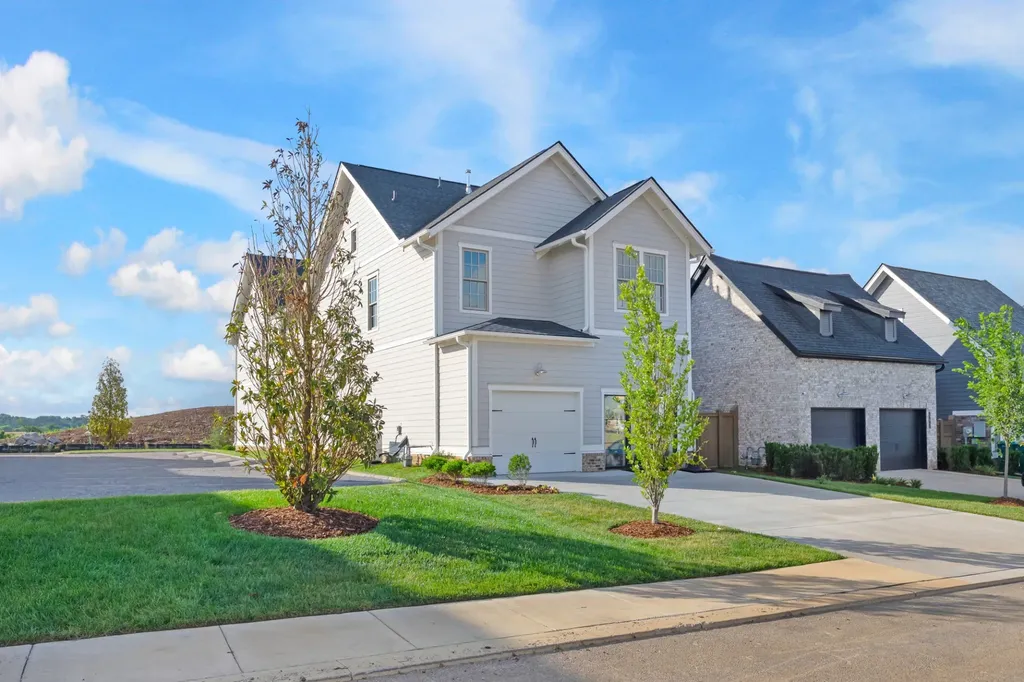 487 Marston Avenue Thompsons Station TN 37179