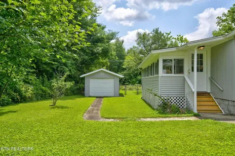 809 Spokane Lane Crossville TN 38572