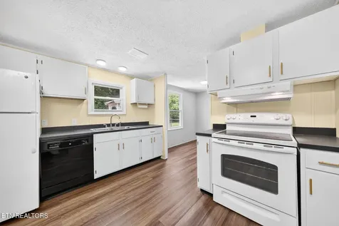 809 Spokane Lane Crossville TN 38572