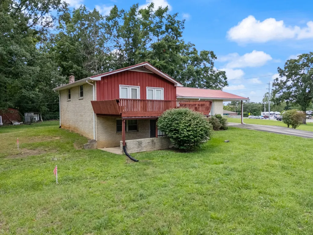 7436 Johnny Crow Road Lyles TN 37098