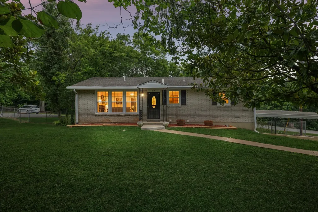 225 Bonnafield Drive Hermitage TN 37076