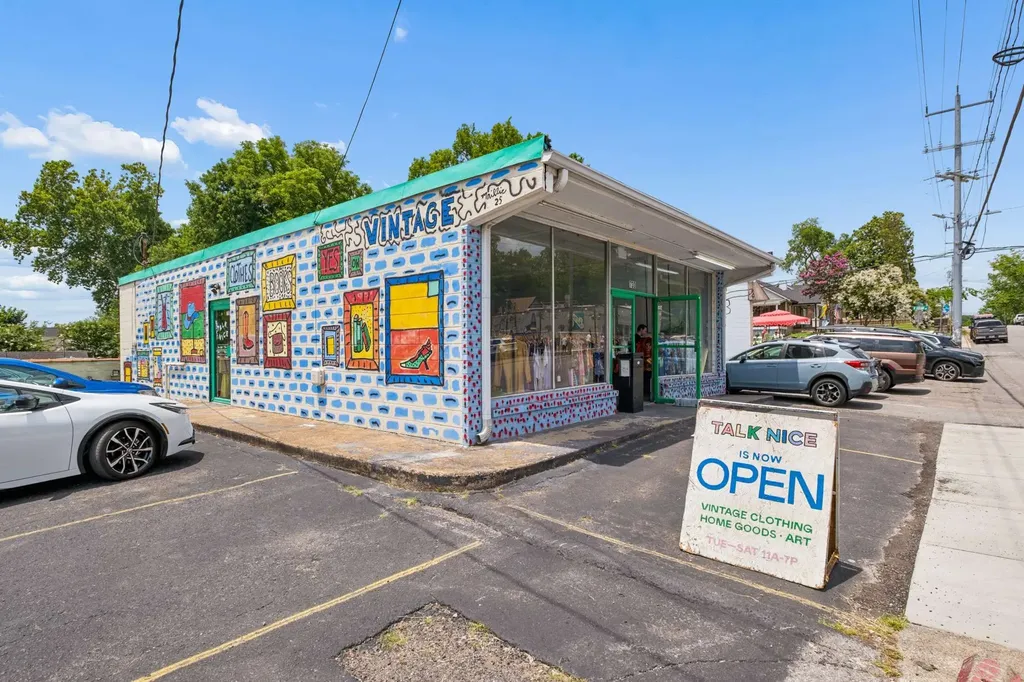 1027 Chicamauga Avenue Nashville TN 37206