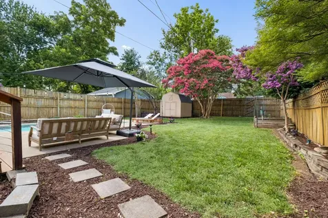 1027 Chicamauga Avenue Nashville TN 37206