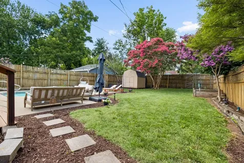 1027 Chicamauga Avenue Nashville TN 37206