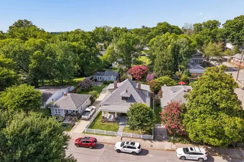 1027 Chicamauga Avenue Nashville TN 37206