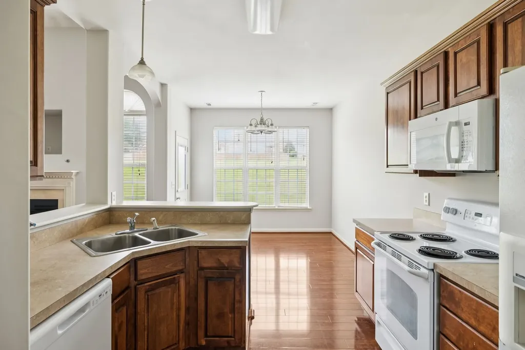 2010 Patrick Way Spring Hill TN 37174