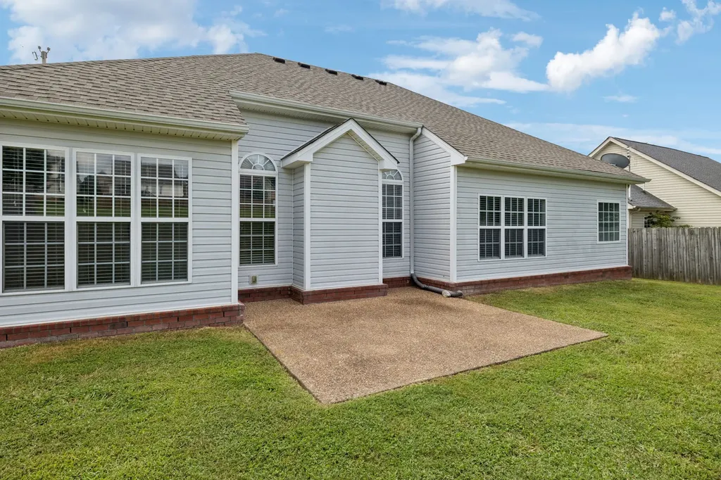 2010 Patrick Way Spring Hill TN 37174